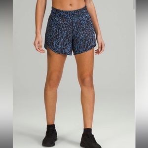 Lululemon Track That Mid-Rise Lined Short 5" *NWT*